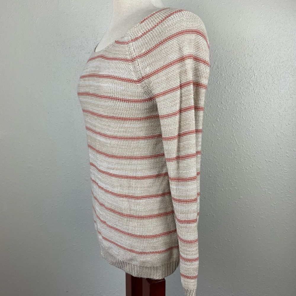 Pink Rose Sweater Size M EUC - Picture 3 of 7
